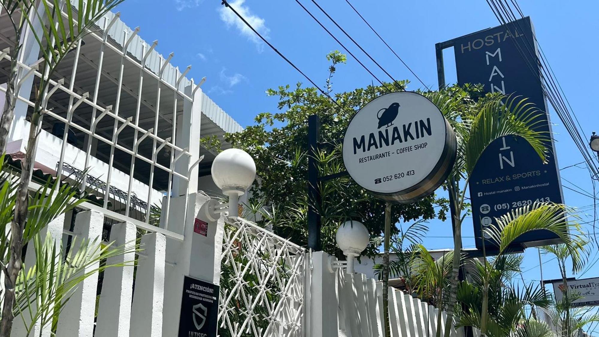 Manakin Hostal & Resto Manta Exterior photo